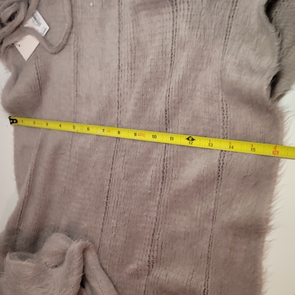 Lauren Conrad Fringe scarf Super Soft Grey Gray Cold Weather - Picture 7 of 8